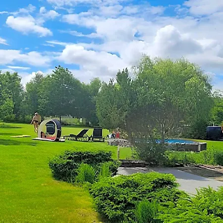 Pensiunea Ohana Отель 4*